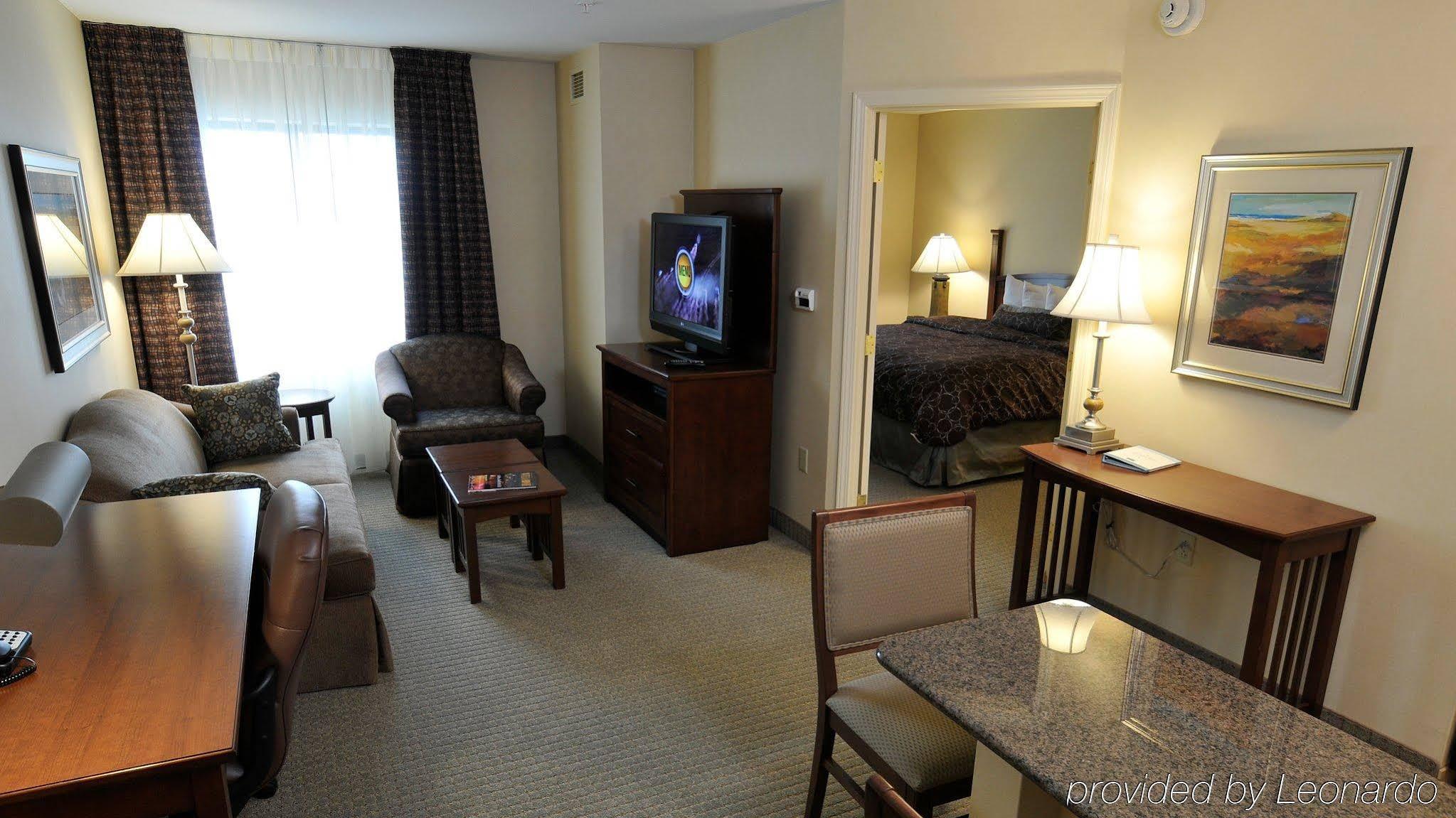 Hawthorn Suites By Wyndham Williamsville Buffalo Airport Exterior photo