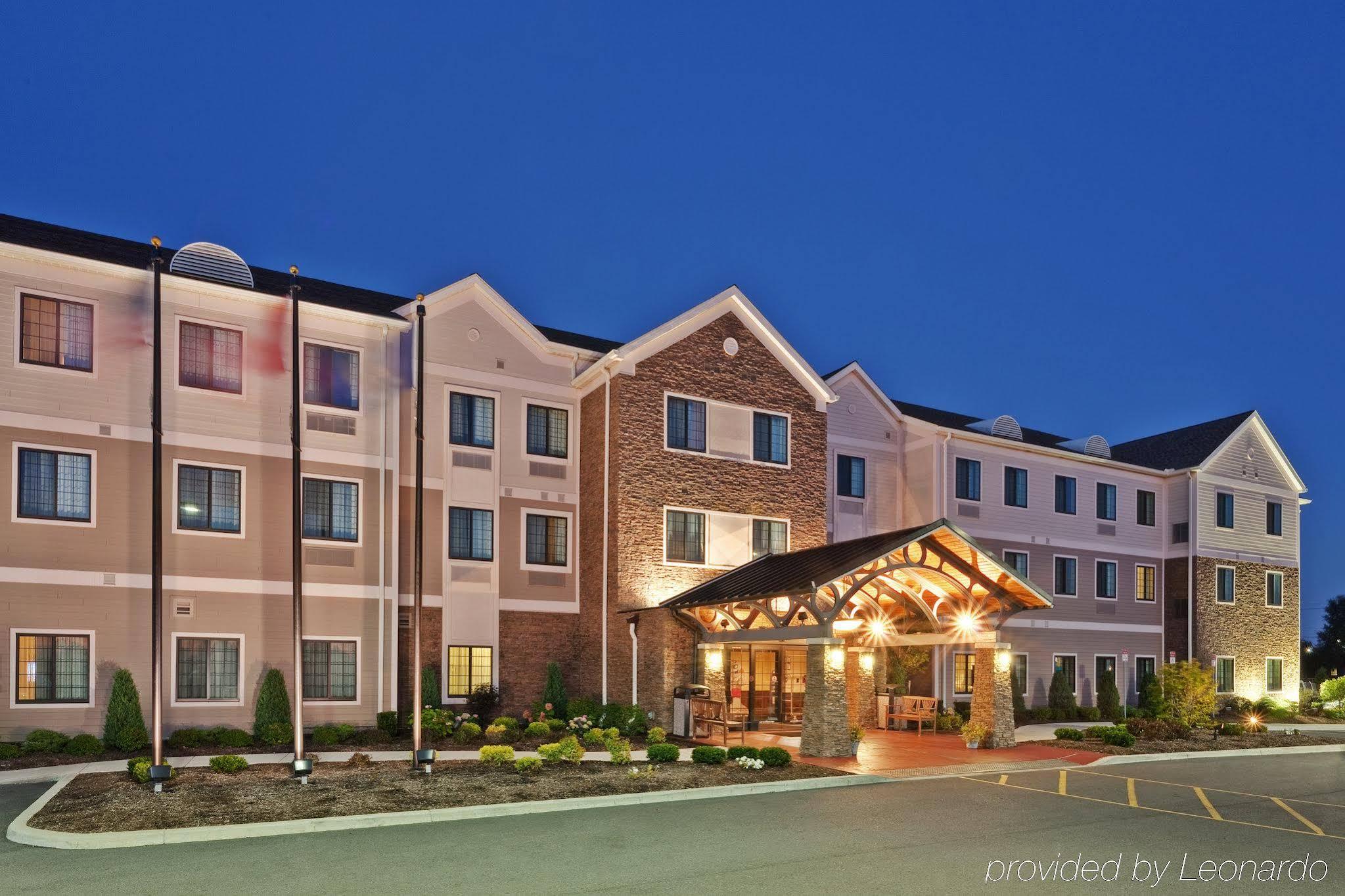 Hawthorn Suites By Wyndham Williamsville Buffalo Airport Exterior photo