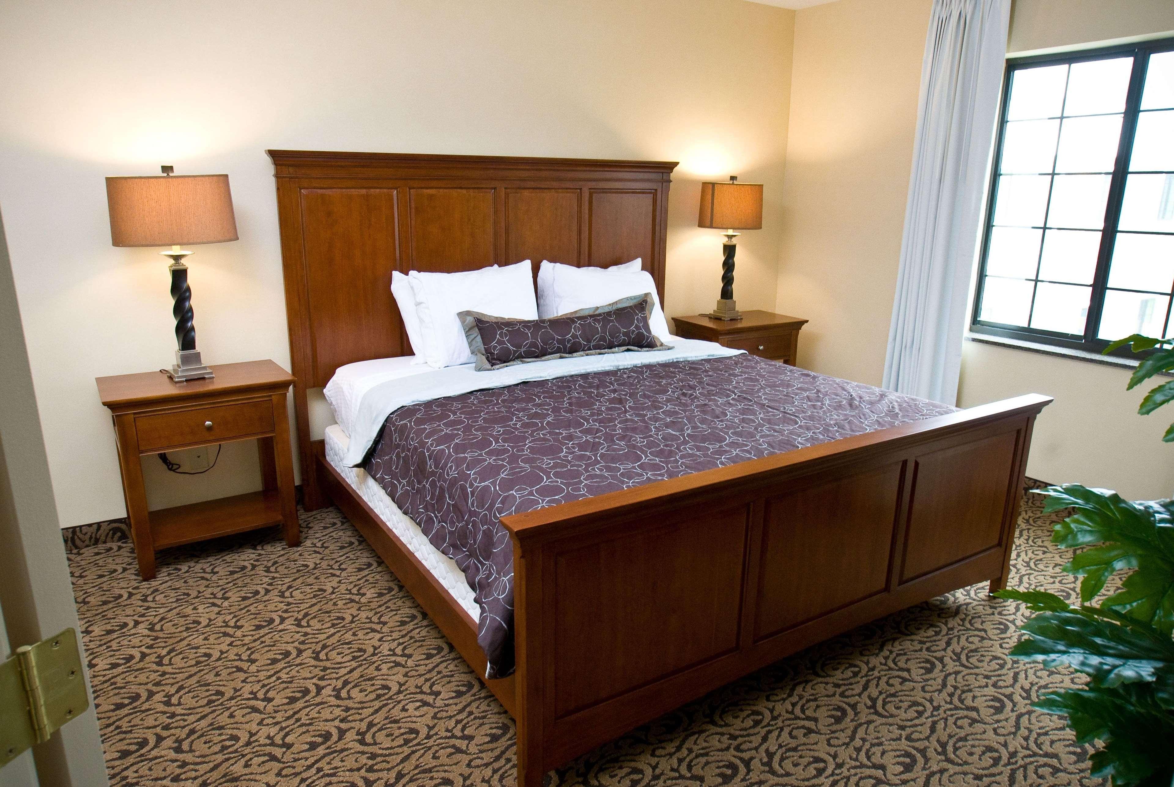 Hawthorn Suites By Wyndham Williamsville Buffalo Airport Exterior photo