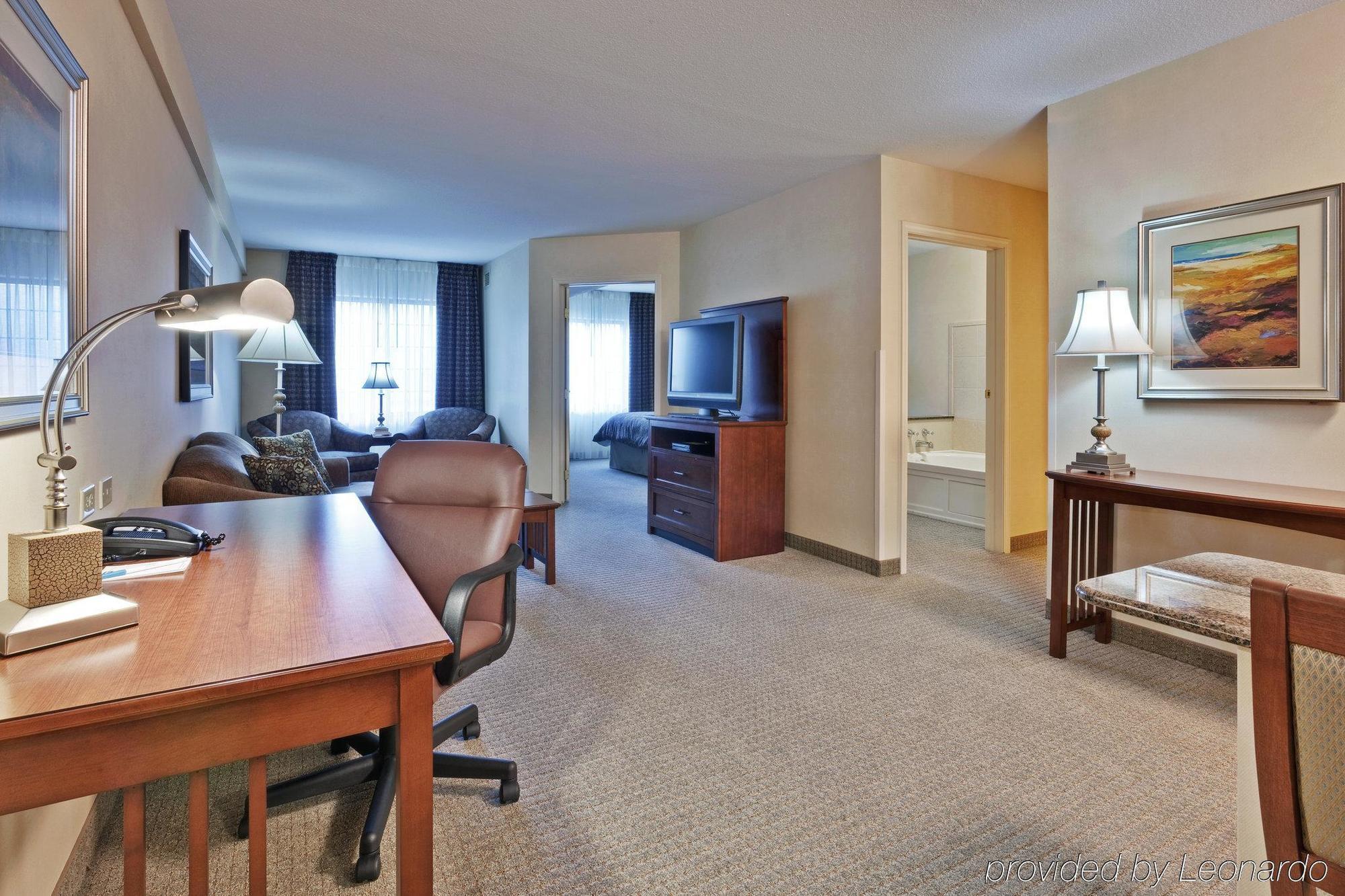 Hawthorn Suites By Wyndham Williamsville Buffalo Airport Room photo