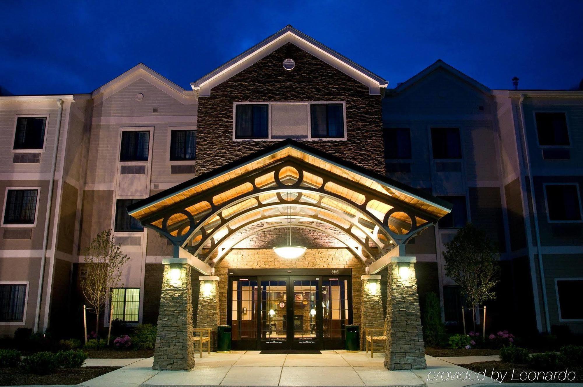 Hawthorn Suites By Wyndham Williamsville Buffalo Airport Exterior photo