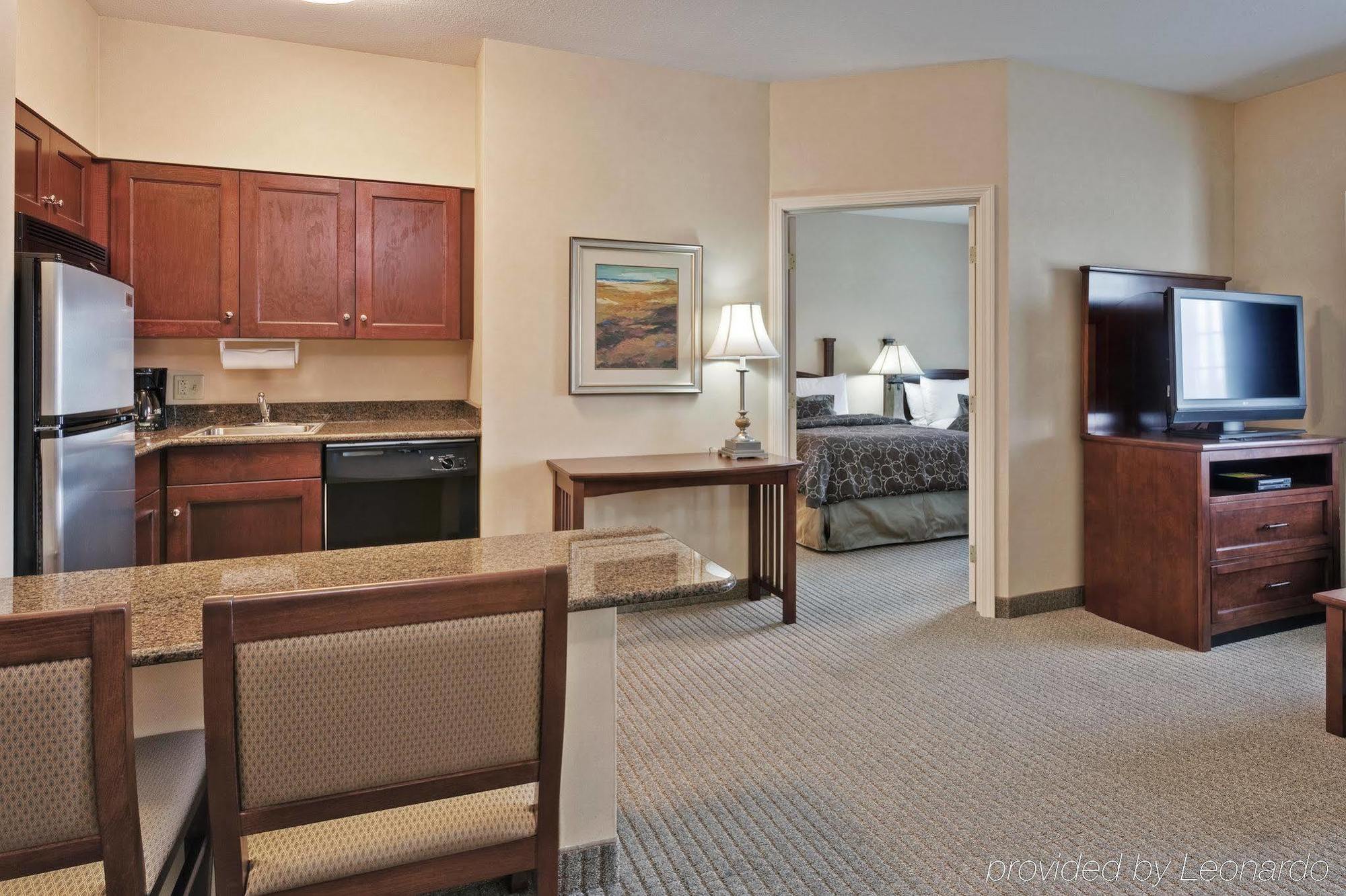 Hawthorn Suites By Wyndham Williamsville Buffalo Airport Room photo